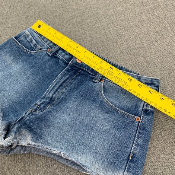 Forever 21 Cut Off Denim Short Shorts Size 27 Mid Rise 100% Cotton - Picture 7 of 11